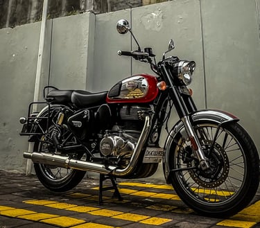 Rental motor klasik Royal Enfield Classic 350 Chrome Red 2022 - tersedia di ridenation.id