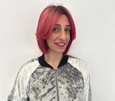 Color pelo rosa. Elumen. Decoloración pelo.
