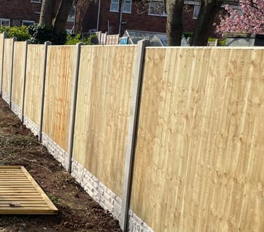 Garden boundary fencing in Worcester by B R Building and Landscapes
