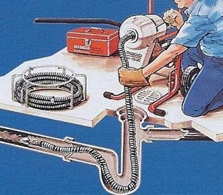 desentupimento manual de ralo com maquinário profissional