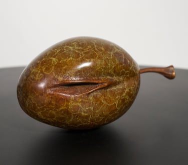 Maquette Victoria’s Plum By Mark Richard Hall
