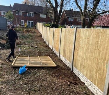 Garden boundary fencing in Worcester by B R Building and Landscapes