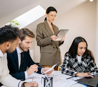 Assessoria ISO, Consultoria Especializada, Suporte Estratégico, Certificação ISO, Otimização de Proc