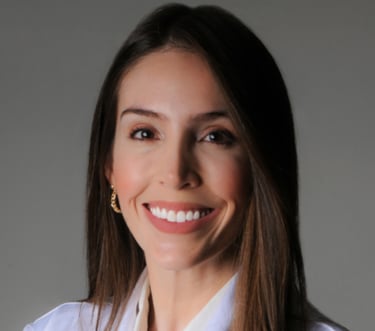 Dra. Raíssa Vasconcelos Souza Maldonado DERMATOLOGISTA