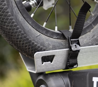 Thule-Fahrradanhaenger-Laufrad-Kinderfahrrad-Befestigung-Halterung-Spazieren-Woom-Early Rider-Pucky
