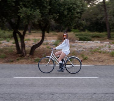 Photo femme vélo, Photoshoot vélo en drone