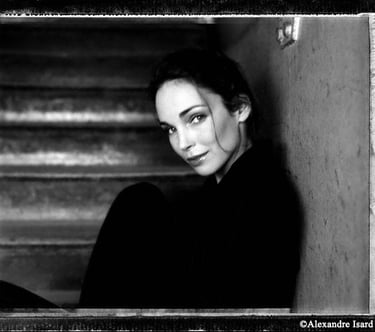 Claire Keim prise en photo par Alexandre Isard