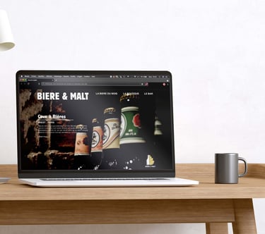 Logo Bière & Malt sur simulation de site web 