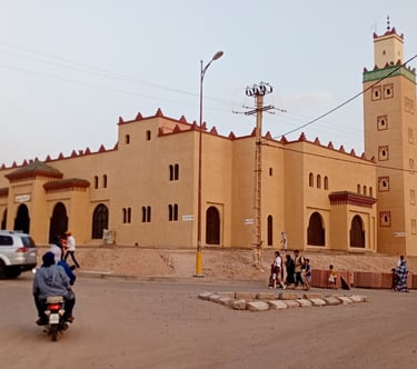 A view of the mosque at M'hamid El Ghizlane