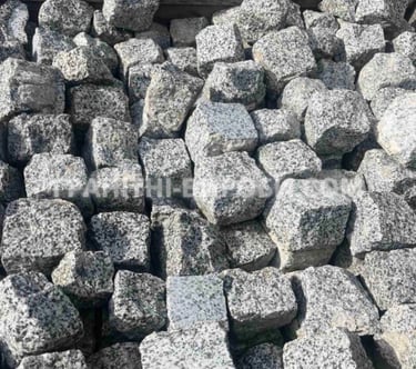 Колота гранітна бруківка покостівка 10*10*10