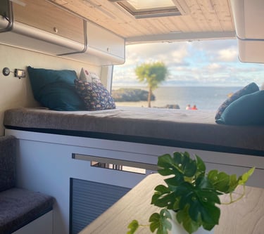 cama extra grande camper van Villa Náutica Foz