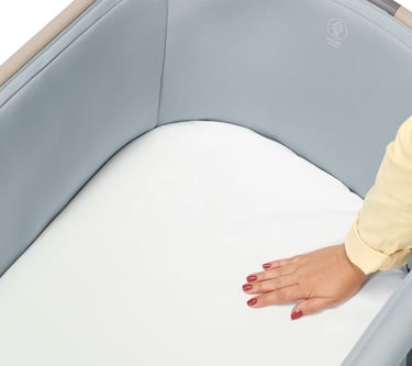 Close-up van het comfortabele matras en de Eco Care geycyclde stof van de Maxi Cosi Iora
