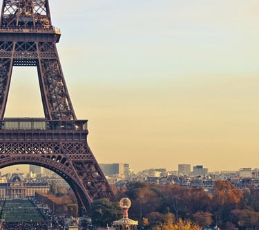 the eiffel tower in the sunset