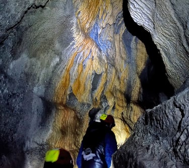 Grotte di Onferno, stalagmiti, entroterra romagnolo