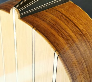 Heel block baroque guitar