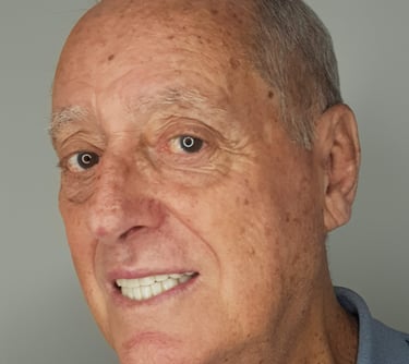 Sorriso rejuvenescido de paciente idoso tratado com resinas estéticas , Tatuape dentista