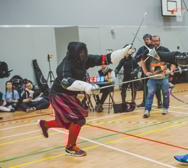 Photo by Andy McCormack/@the.hematog. Winston competing Rapier and Dagger.