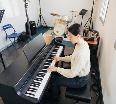 Studio Pianoforte in Sale Attrezzata a Bologna Presso Creative Hub Academy