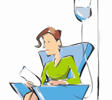 eine Frau sitzt im Sessel und erhält eine infusion, sie liest dabei ein buch