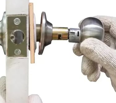 doorknobs and lock replacement