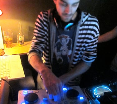 tom simek dj djing athens greece