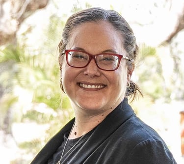 Lindsay Witenbarger Operations Manager Allegro Events Sonacity Photography Cabin 52 Wedding Planner