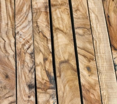 pendule en bois d'olivier
