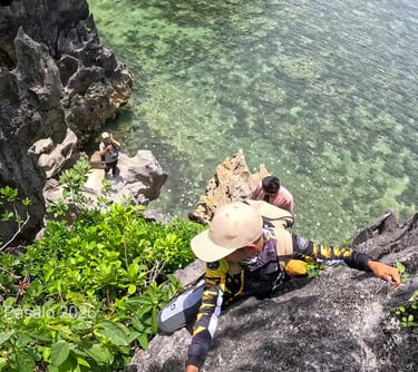 Rock climbing in Minalagos Island