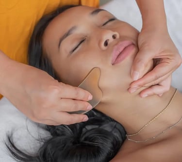 Facial Treatment with Gua Sha