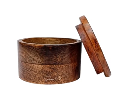 wooden candle dough with lid