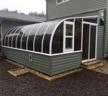 Curved Solarium