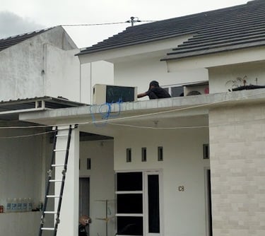 Selain service, kami juga melayani pasang AC. Pemasangan dilakukan dengan rapi dan disesuaikan 