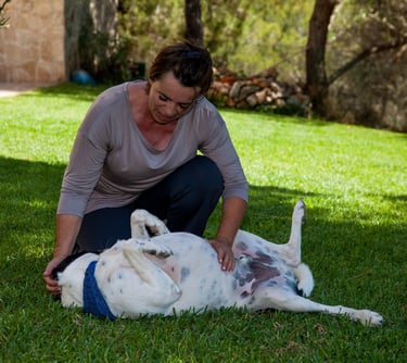 Andrea mit Hund Bisky