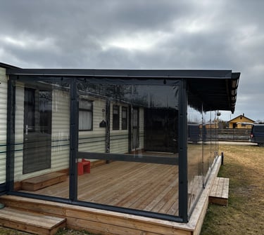 Individualiai pagaminti tentai terasai Mažeikiuose