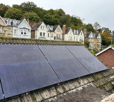 Solar panel installation in GU7 Godalming Surrey