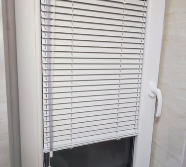 Jaluzele Orizontale pe comanda Sev HOME, asiguram montaj in Bucuresti. Livram in toata tara