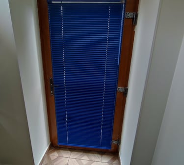 Jaluzele Orizontale pe comanda Sev HOME, asiguram montaj in Bucuresti. Livram in toata tara