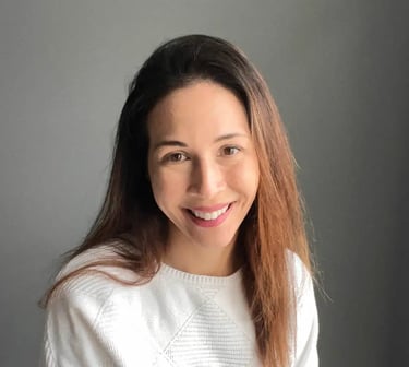 dr. nicole rowe headshot
