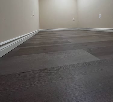 a room with a ceiling fan and a ceiling fan