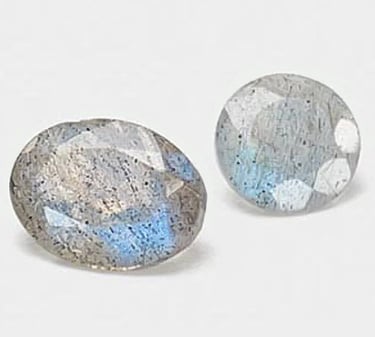Labradorite stone