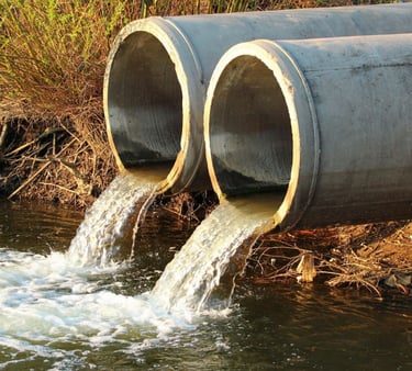 Lançamento de esgoto