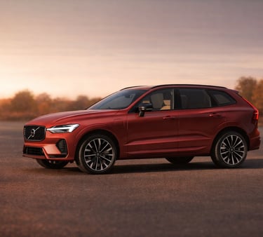 Volvo XC60 2026 híbrido em visão lateral completa com design moderno SUV premium