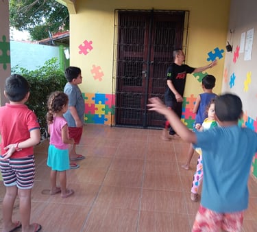 projeto de capoeira ficag com crianças autistas2