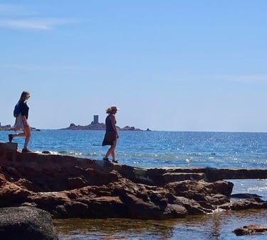 Women reinventing their lives on the French Riviera