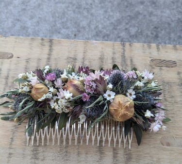 Adornos para el pelo con flores secas y preservadas. Tocados. Coronas. Diademas con flores