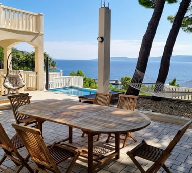 Central terrace dining set with private pool and open sea view, Lokva Rogoznica