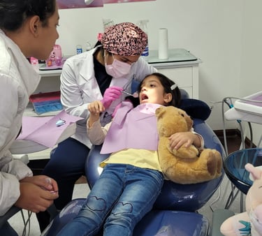 Dentista para Niños San Miguel - Atención Dental Infantil sin Miedo Lima
