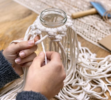 Creando un vaso en macramé