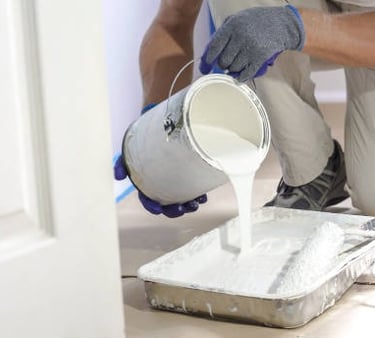 Peinture intérieure Nantes Peintre murs et plafonds Rennes Travaux peinture Angers Peintre