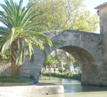 Le Somail, village pittoresque situé le long du canal du Midi